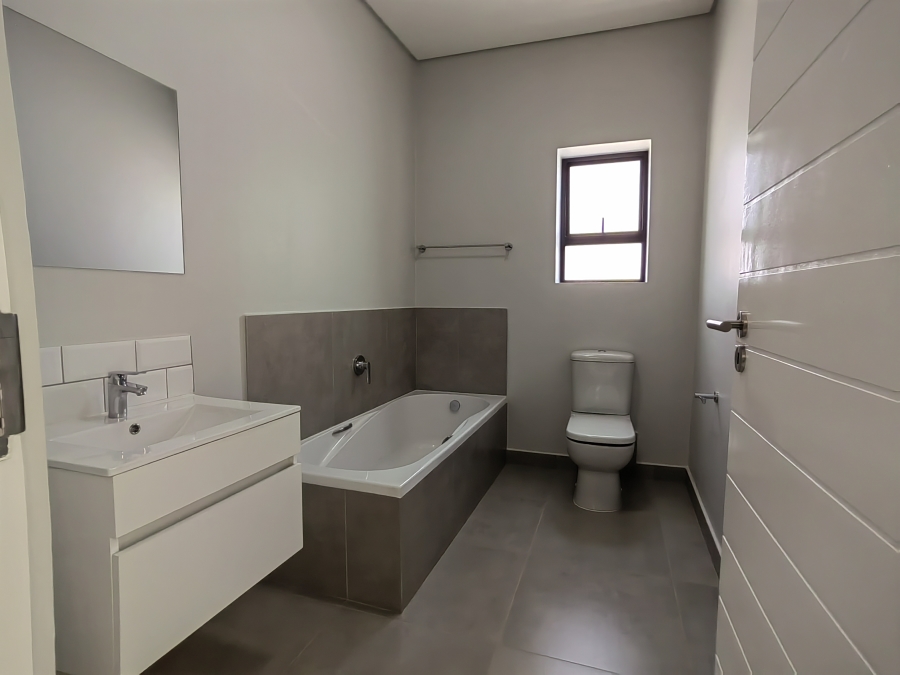 2 Bedroom Property for Sale in Hartland Lifestyle Estate Western Cape